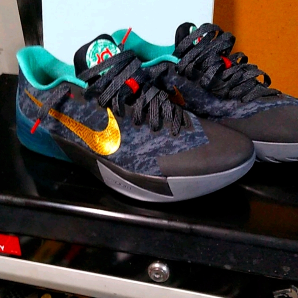 Nike